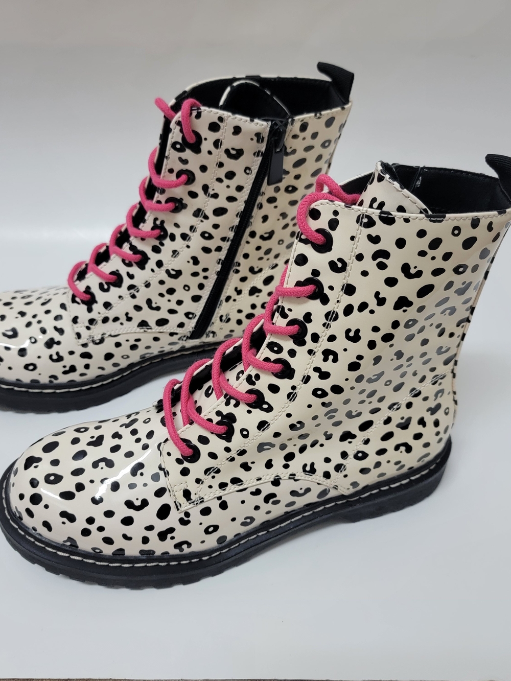 Betsey Johnson Elite Leopard Combat Rain Boots Animal Pink Lace Up Side Zip Sz-8